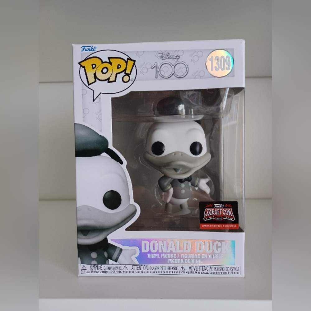 Disney Donald Duck Black And White 1309 Disney 100 Vinyl Figure‎ Funko Pop Toy